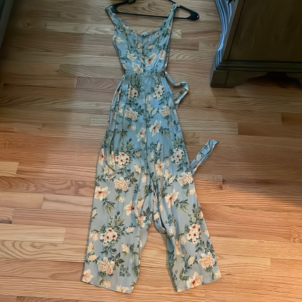 American Eagle Floral Romper